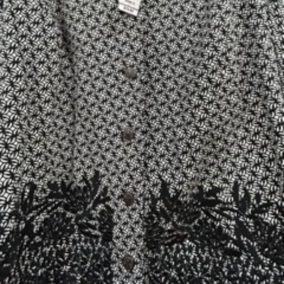 New CJ BANKS Dressy Jacket!  Size 3X, to go out or for the office! - Picture 2 of 3